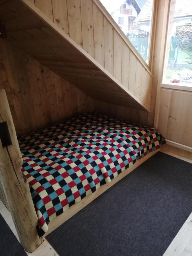 Gostel Koprivnik Pri Kocevju, Kocevski Rog Extérieur photo