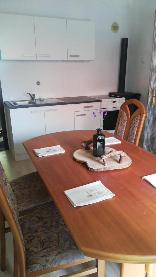 Gostel Koprivnik Pri Kocevju, Kocevski Rog Extérieur photo